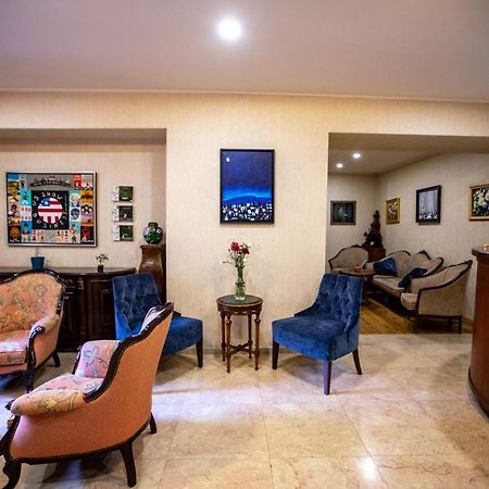 Hotel Vip Tbilisi Bagian luar foto