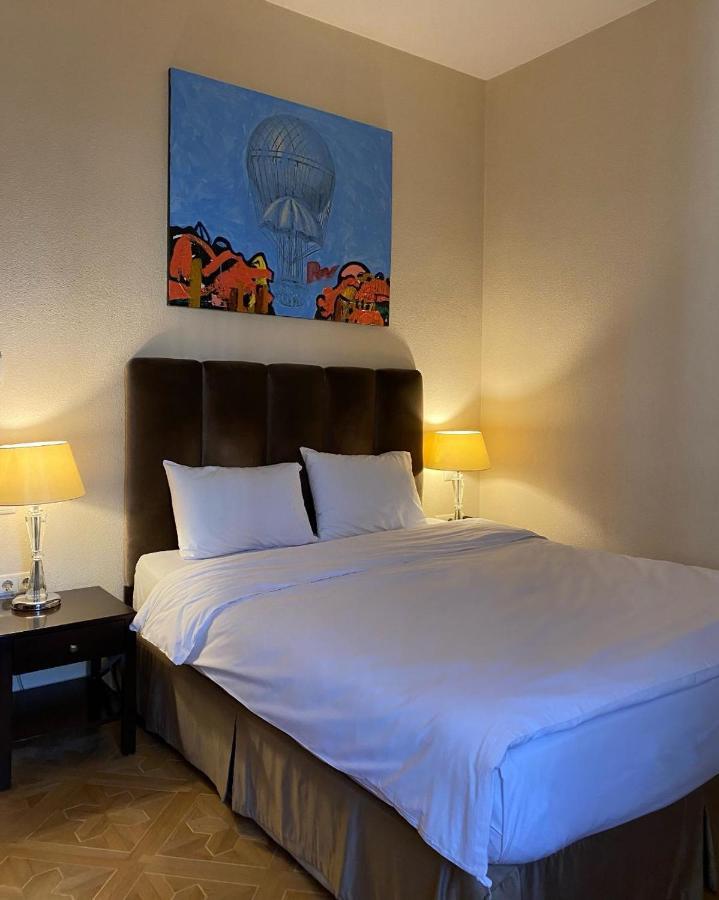 Hotel Vip Tbilisi Bagian luar foto