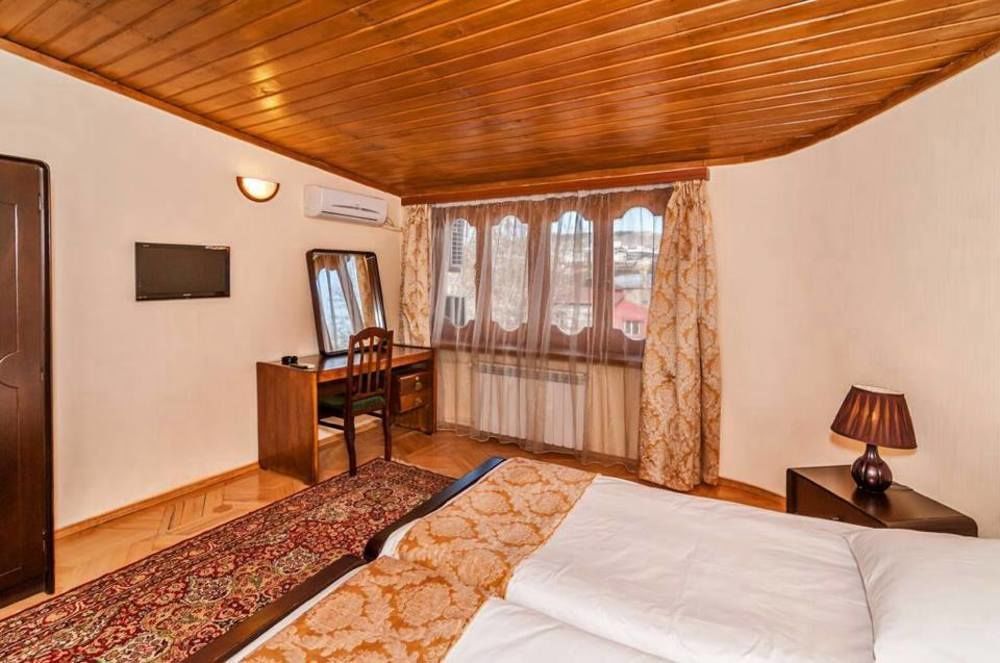 Hotel Vip Tbilisi Bagian luar foto