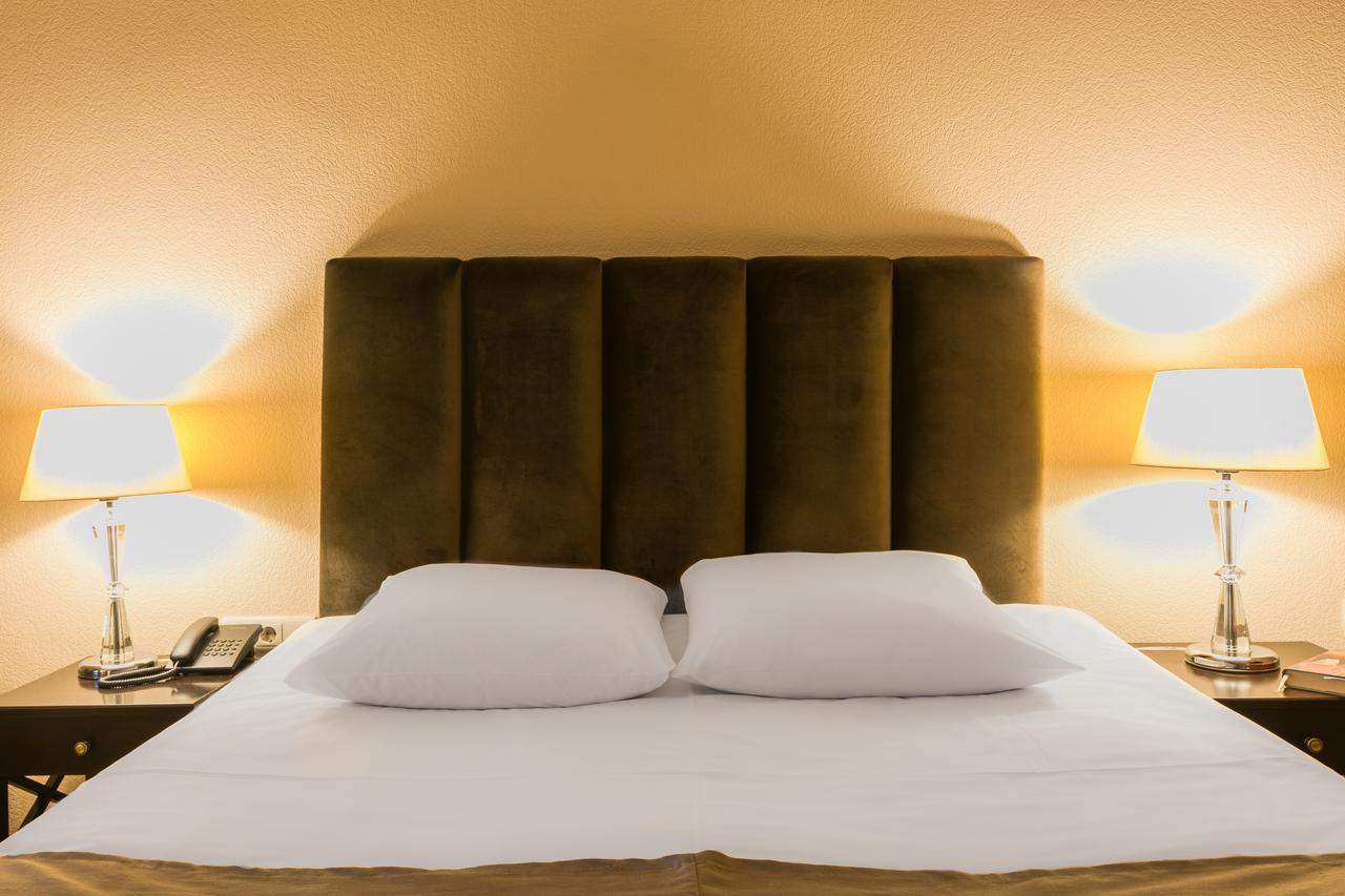 Hotel Vip Tbilisi Bagian luar foto