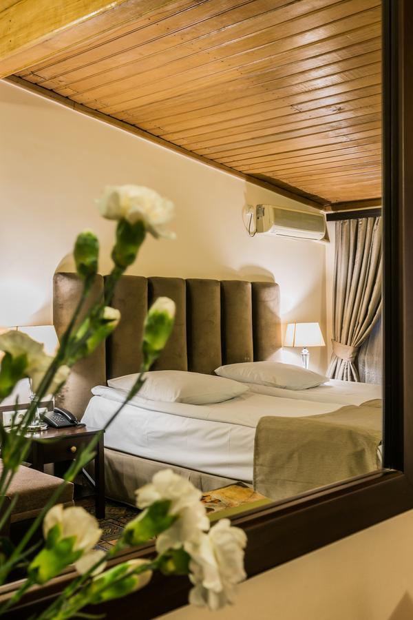 Hotel Vip Tbilisi Bagian luar foto