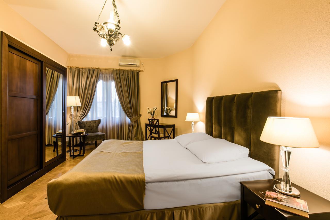 Hotel Vip Tbilisi Bagian luar foto