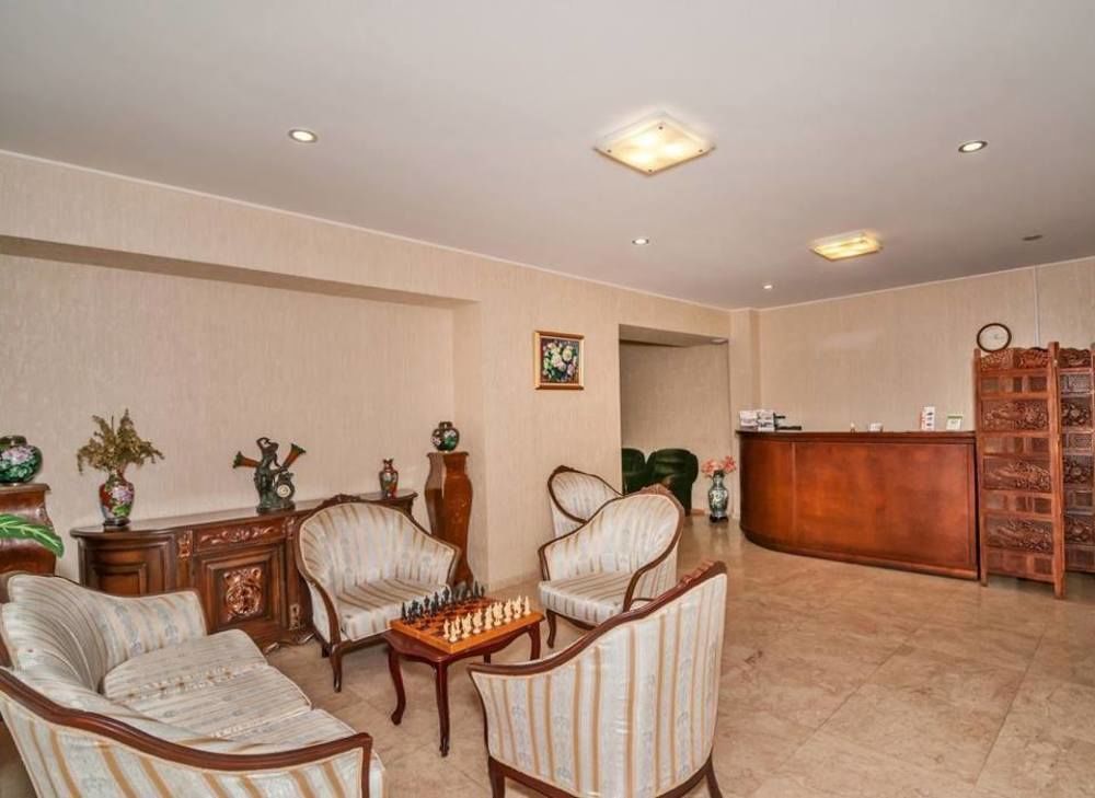 Hotel Vip Tbilisi Bagian luar foto
