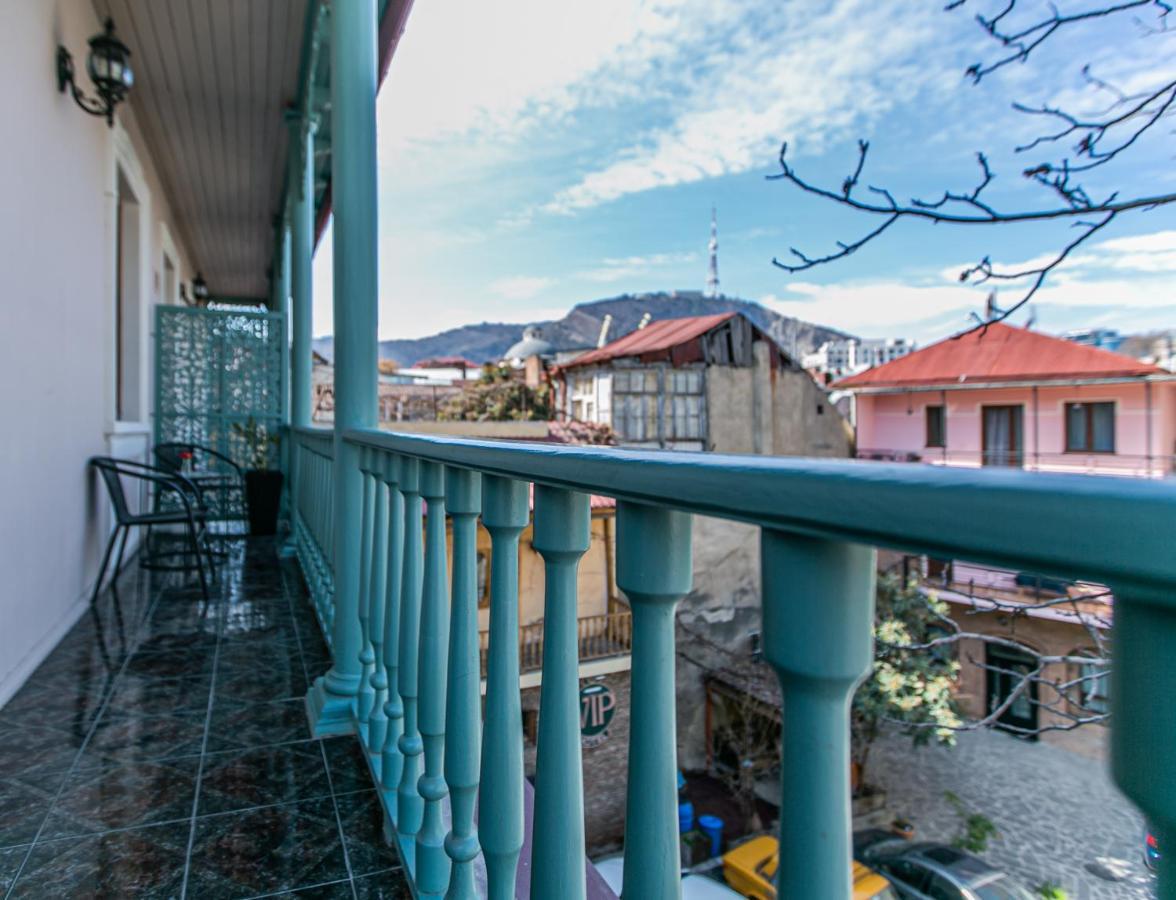 Hotel Vip Tbilisi Bagian luar foto